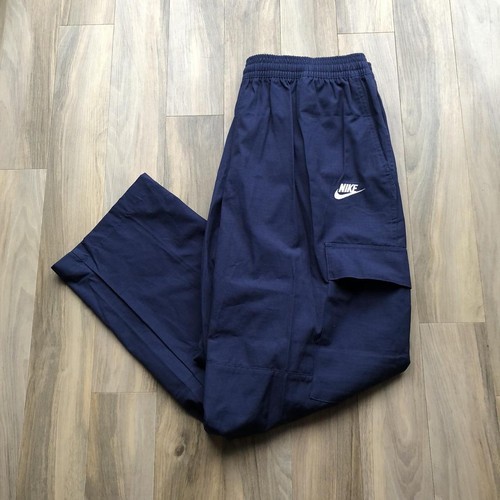 Bnwt nike nsw club utility - club,